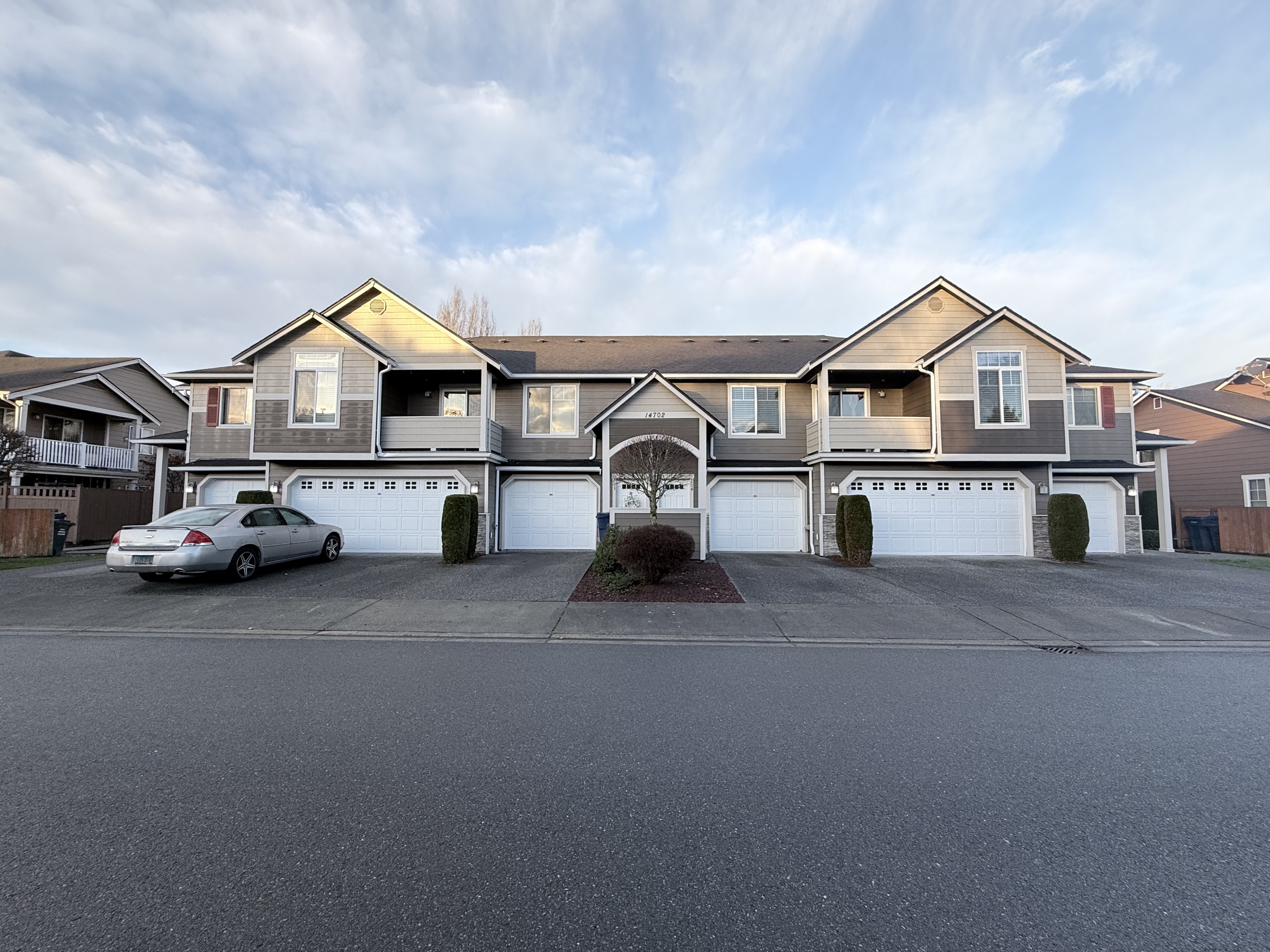 14702 50th Dr. NE, Unit 204