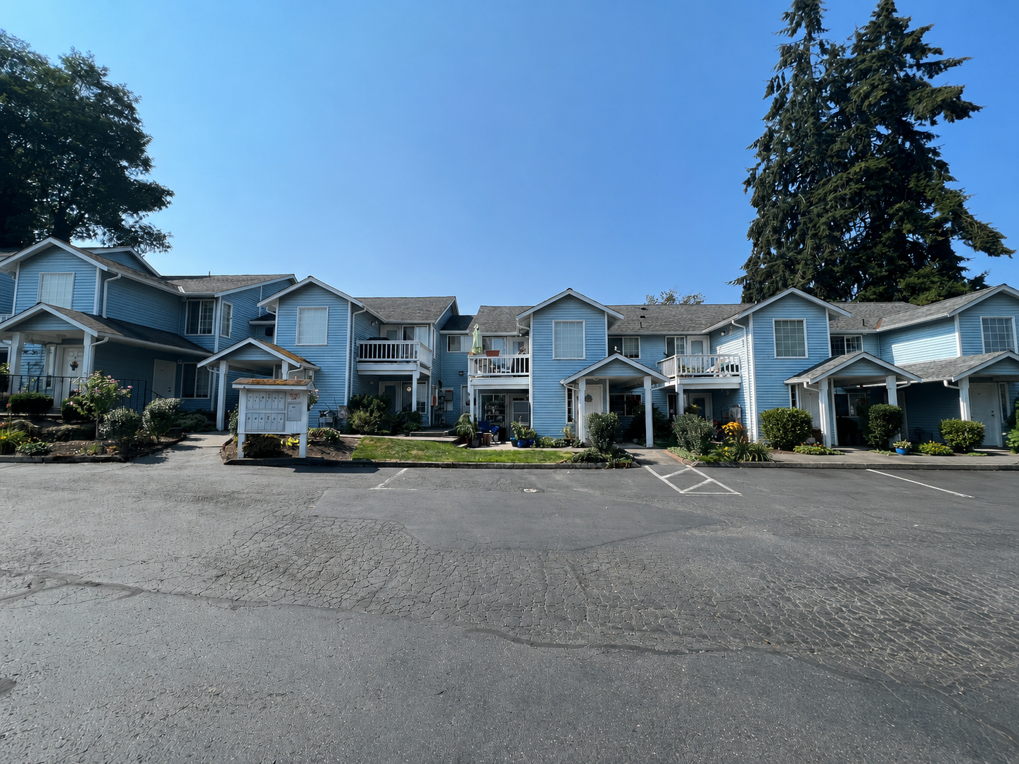 514 Maple Ave. Unit #104