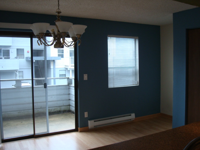 6703 204th St. SW A205