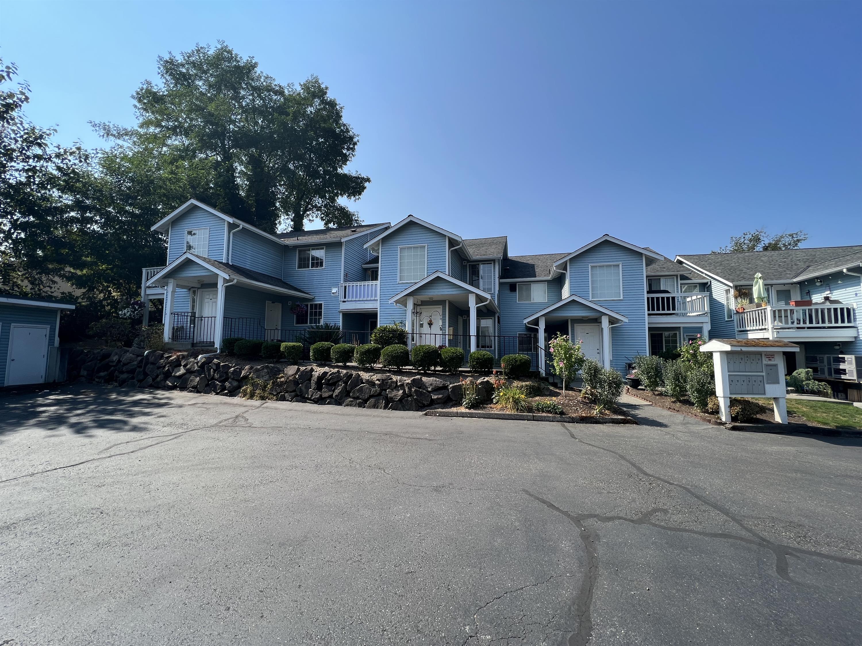 514 Maple Ave. Unit #103